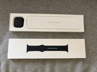 Apple Watch Series 7, 41mm, Midnight Alu, Mid Sport Band, GPS, MKMX3FD/A