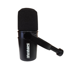 Shure MV7 USB/XLR Dynamic Podcast Microphone for Streaming and Recording, Black