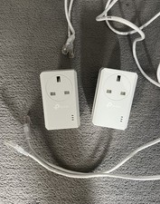 2 Pack TP-Link 600mbps TL-PA4010P Powerline Adapter Pass Through AV600 2 Cables