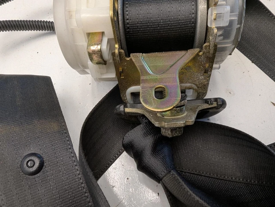 Seat Belt Front Bucket Driver Retractor Fits 02-06 LEXUS SC430 780840 - Image 4 of 4