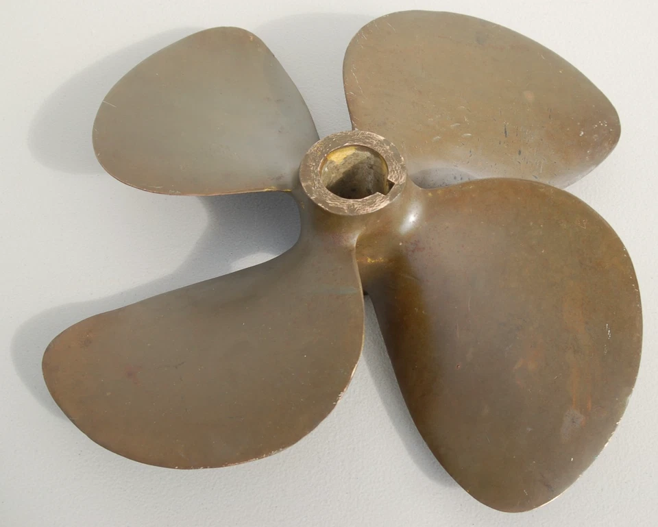 Hélice de barco de latón vintage colombiano TETRADYNE 20" - EE. UU. Patrulla Lexington Foto 3 de 4