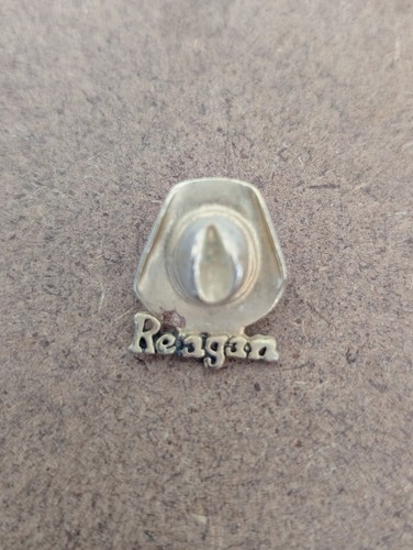 Vintage Ronald Reagan Gold Tone Cowboy Hat Pin 1980 Campaign Political - Picture 2 of 6