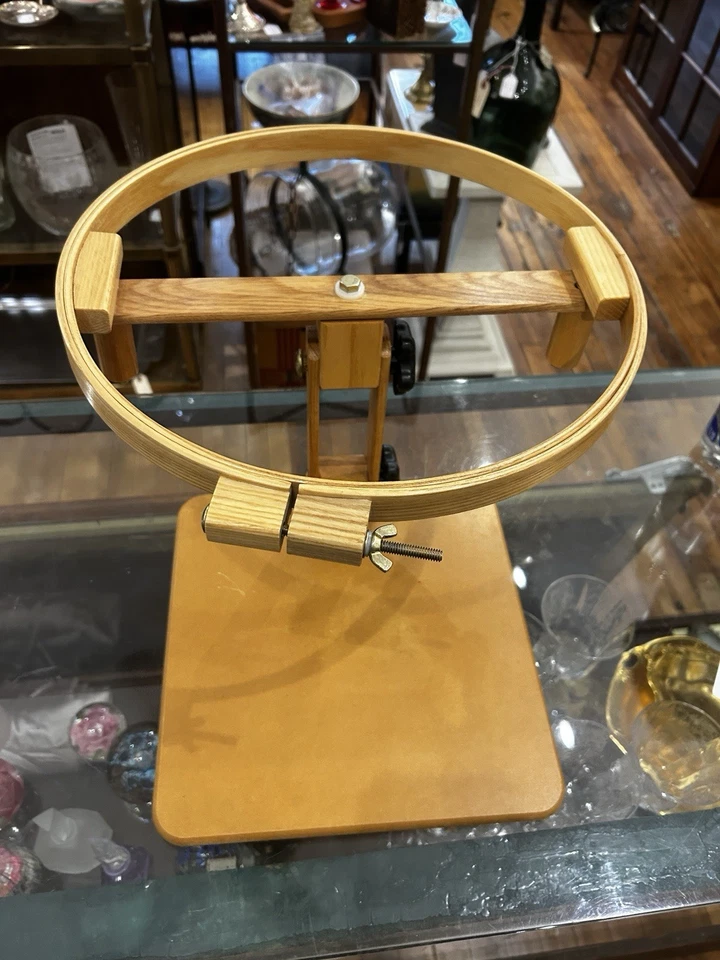 Hinterberg Design Wisconsin Tabletop Quilt/Embroider Hoop (14" Diameter) - Image 3 of 4