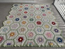 Vtg 1950’s Handmade Grandmas Flower Garden Quilt