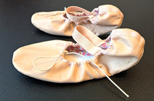 Capezio Womens Size 6 Narrow Pink Ballet Slippers Dance Shoes with Elastic Strap