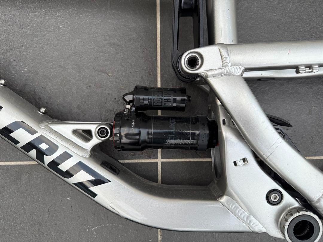 Santa Cruz Bronson V3 AL 2019 Mountain Bike Frame Medium Silver F