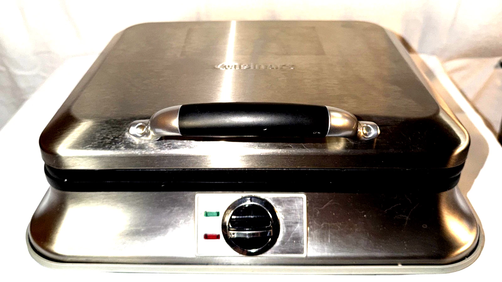 Cuisinart WAF-6 6 Slice Traditional Waffle Iron