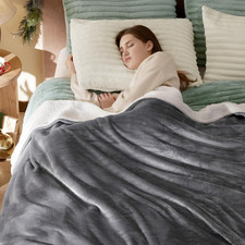 Gentlesoft Sherpa Fleece Blankets Queen Size for Bed - Thick and Warm Throw for