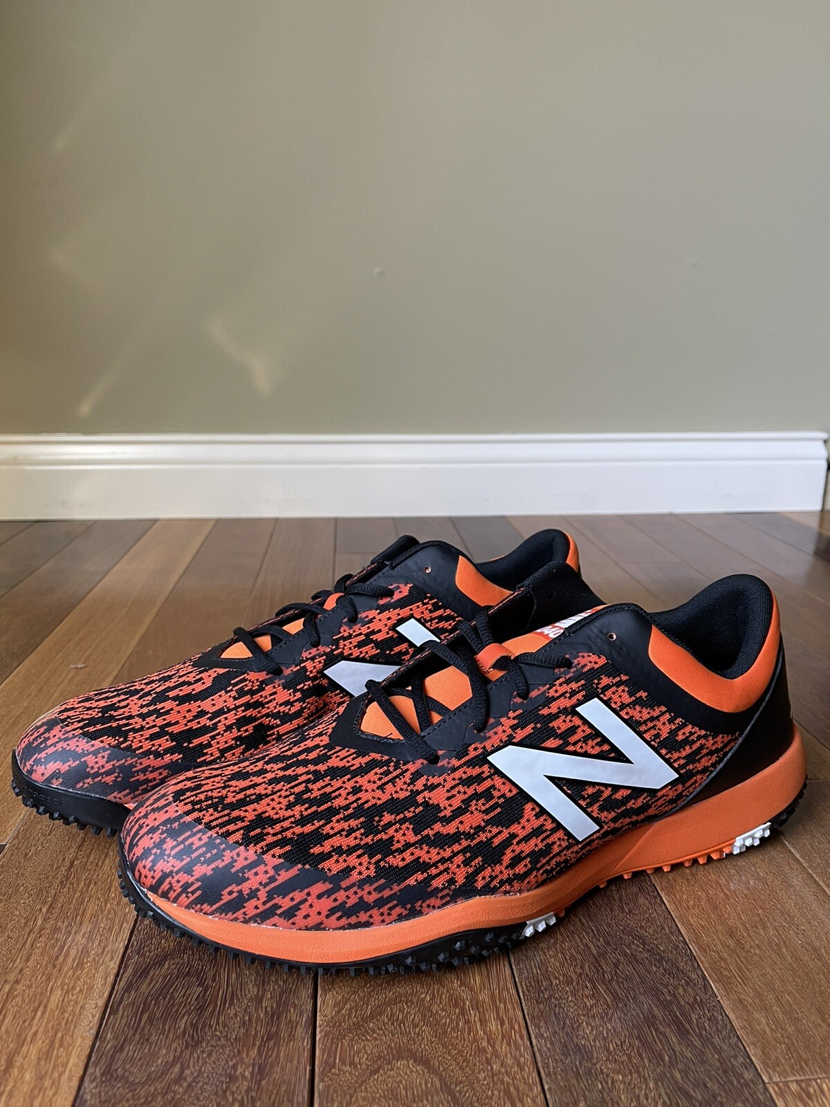 New Balance Men's 4040 V5 Turf Black 