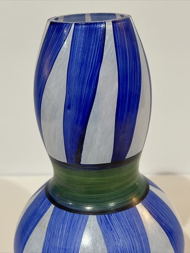Vintage Kosta Boda Blue and White Vase 7.5” Tall Signed! - Picture 6 of 10