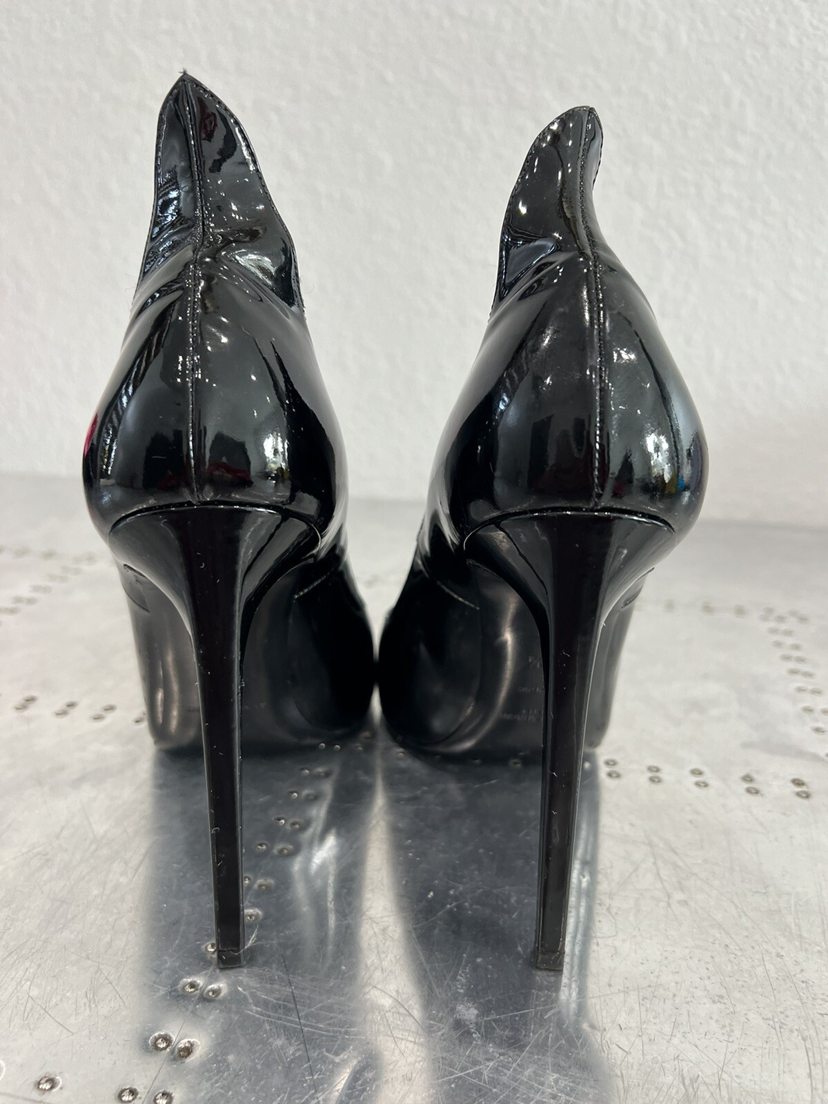 Saint Laurent tacchi a spillo neri in vernice misura 39 1 2