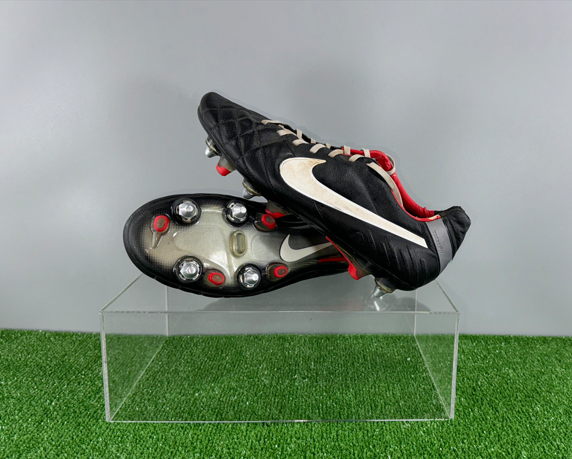 Nike Tiempo Legend IV SG 509041-010 Elite US8.5 UK7.5 Black boots