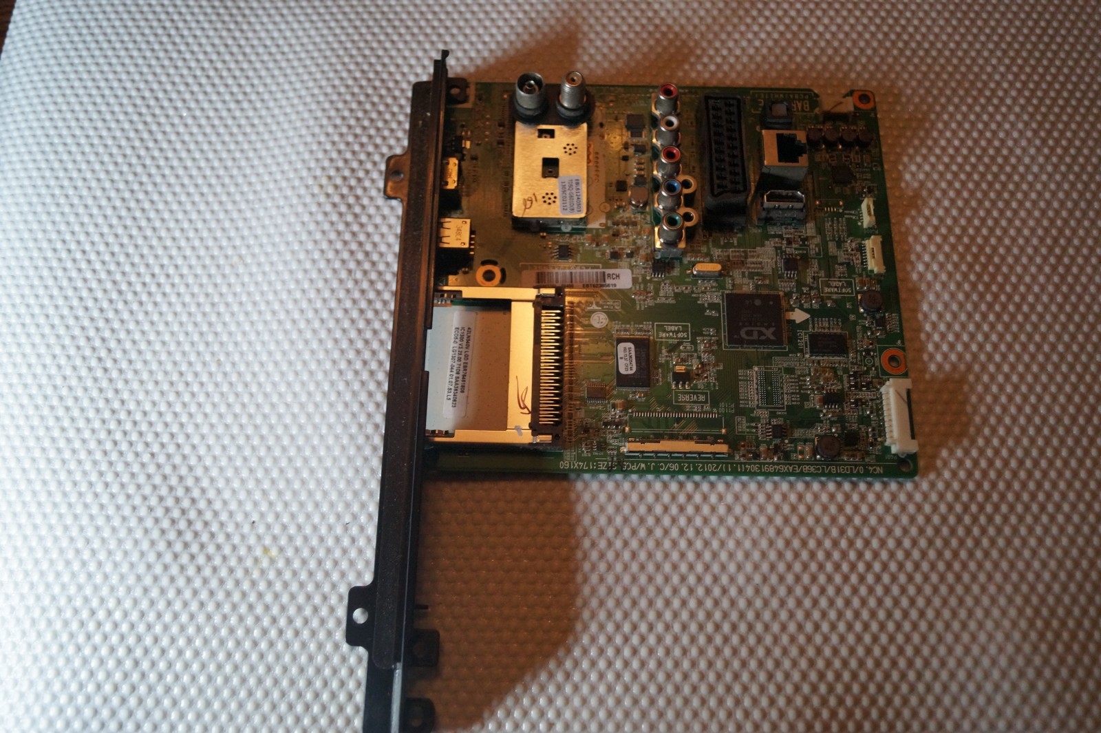 MAIN BOARD EAX64891304(1.1) EBT62385619 FOR 42"" LG 42LN540V TV, SCREEN: LC420DUE