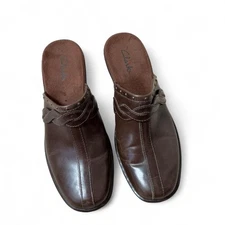 Clarks Brown Leather Mule Clogs Braided Detail Studded Accent Comfortable