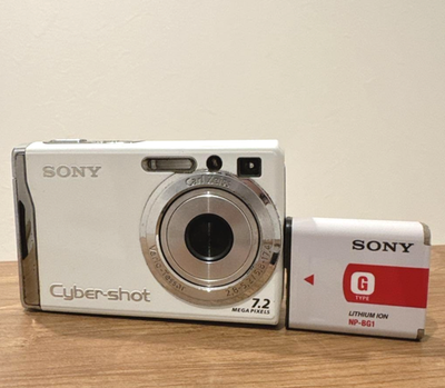 SONY Cyber-shot DSC-W80ホワイト Sony Cyber-shot DSC-W80 White 7.2MP Compact Camera Carl Zeiss 3x