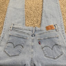 Womens Levi  s 724 High Rise Straight Distressed Stretch JEANS Size 31  32 X 31 