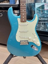 FENDER JAPAN Electric Guitar Traditional 60s