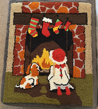 Ancien crochet de verrouillage de Noël complet tapis cheminée murale fille chien bas