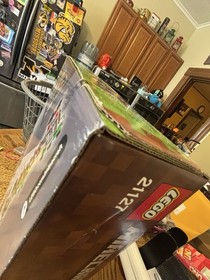 LEGO Minecraft The Fortress 21127 retired New Sealed SHELF WEAR 2016 6 Minifigs