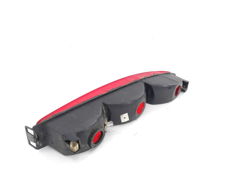 Lámpara de luz trasera derecha del lado del pasajero OEM para Cadillac Fleetwood 93-96 tracción trasera Foto 3 de 4