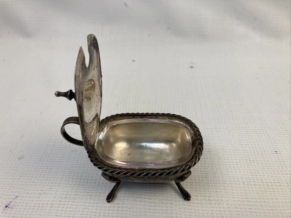 Salero cubierto de plata 800 europeo vintage con inserto de vidrio sin cuchara RARO USADO EN EXCELENTE ESTADO Foto 2 de 4