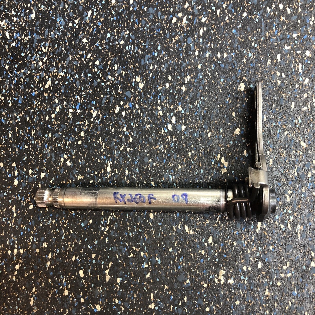 2009 09-10 Kawasaki KX250F OEM Shifter Shaft Shift 13161