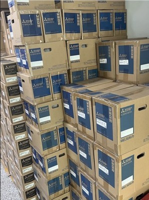 FAST DELIVERY PLC   SERVO MOTOR HA-FH33B NEW *hu