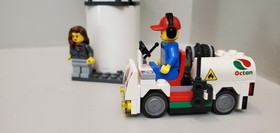 LEGO City: Cargo Terminal (60022) COMPLETE + Instructions + Minifigs (RETIRED)