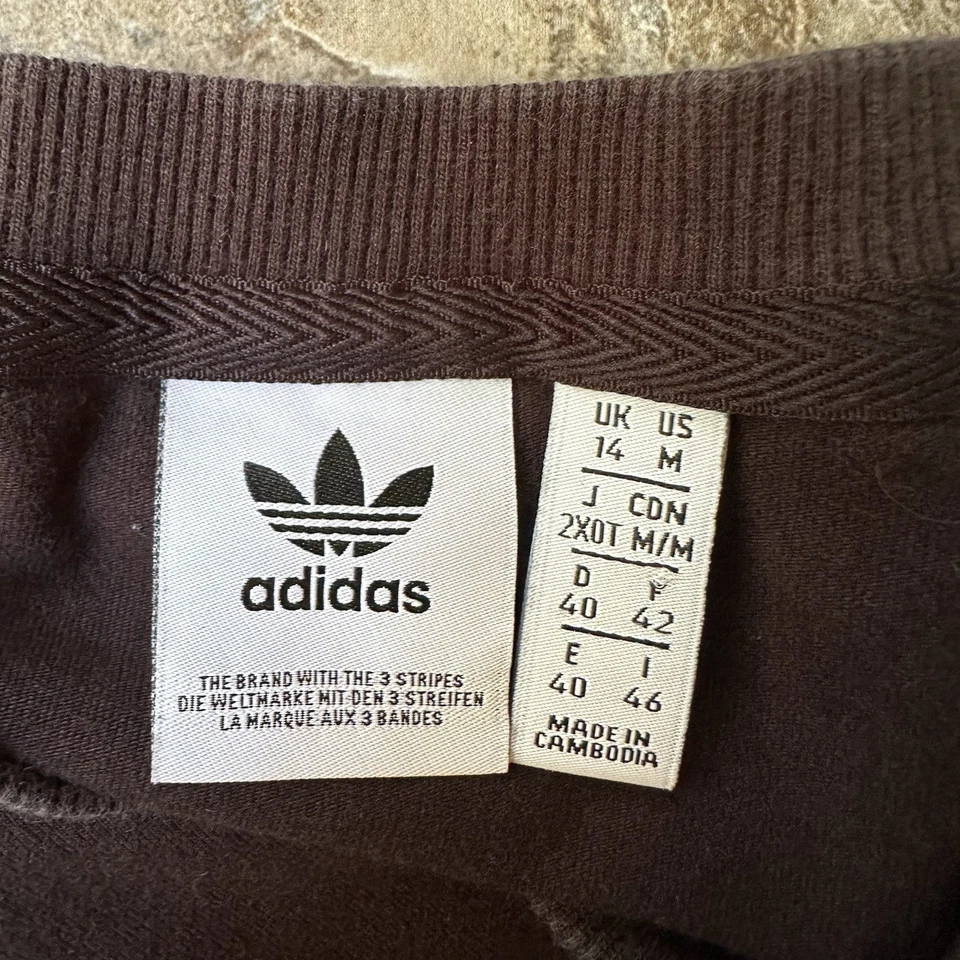 Adidas Cropped T-Shirt Women's Size Medium Black with 3 Stripes - Image 4 of 4