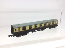 Graham Farish 374-152B N Gauge BR Choc/Cream Mk1 First Corridor Coach W13185