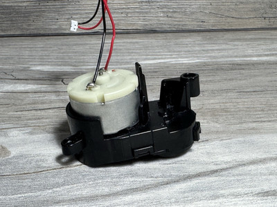 Shark Vacuum RV1001 RV1101ARUS RV1001AE Left Side Brush Motor Replacement Part