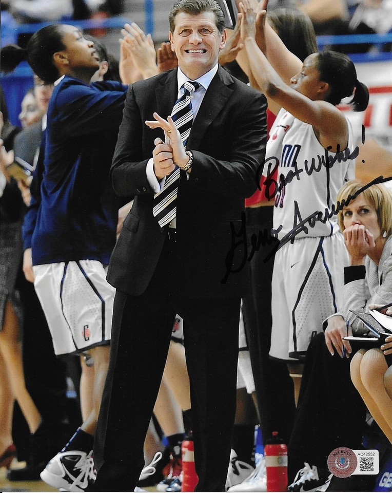 Geno Auriemma, UConn's Champion Coach, Flexes With Ring Photo