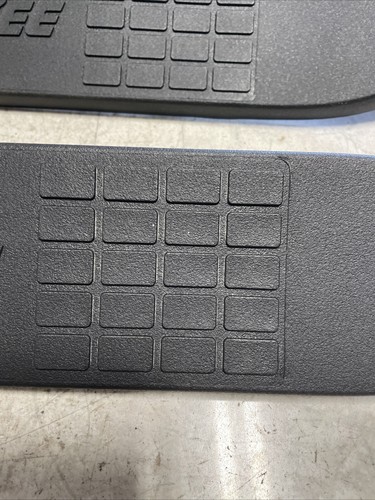 Dee Zee Replacement Step Pads Plastic (2 Step Pad) DZ4INCHECKS. FITS PN 373257 - Picture 3 of 15