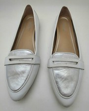 Womens Vionic Savannah TMBL Met white/silver loafers size 6.5 PREOWNED