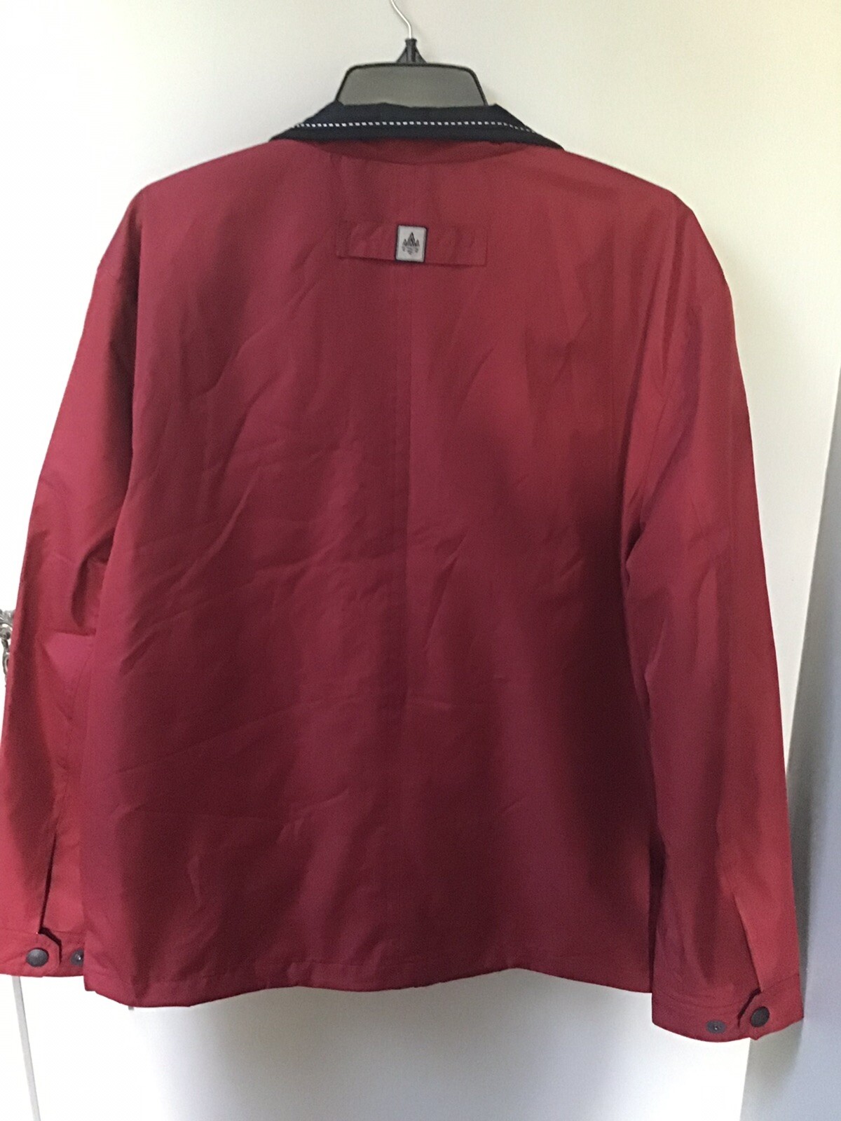 Picture 2 of 12