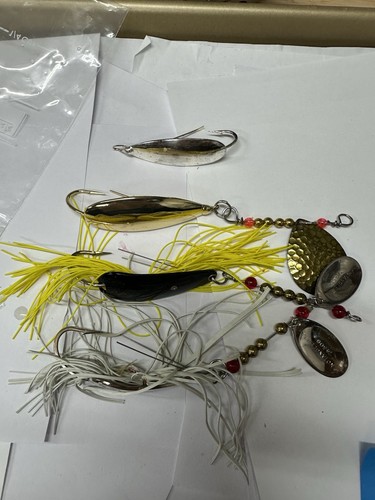 4 Used Spoons 2 Are Res And 2 Are Johnson Silver Minnow’s