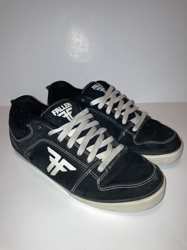fallen skate shoes