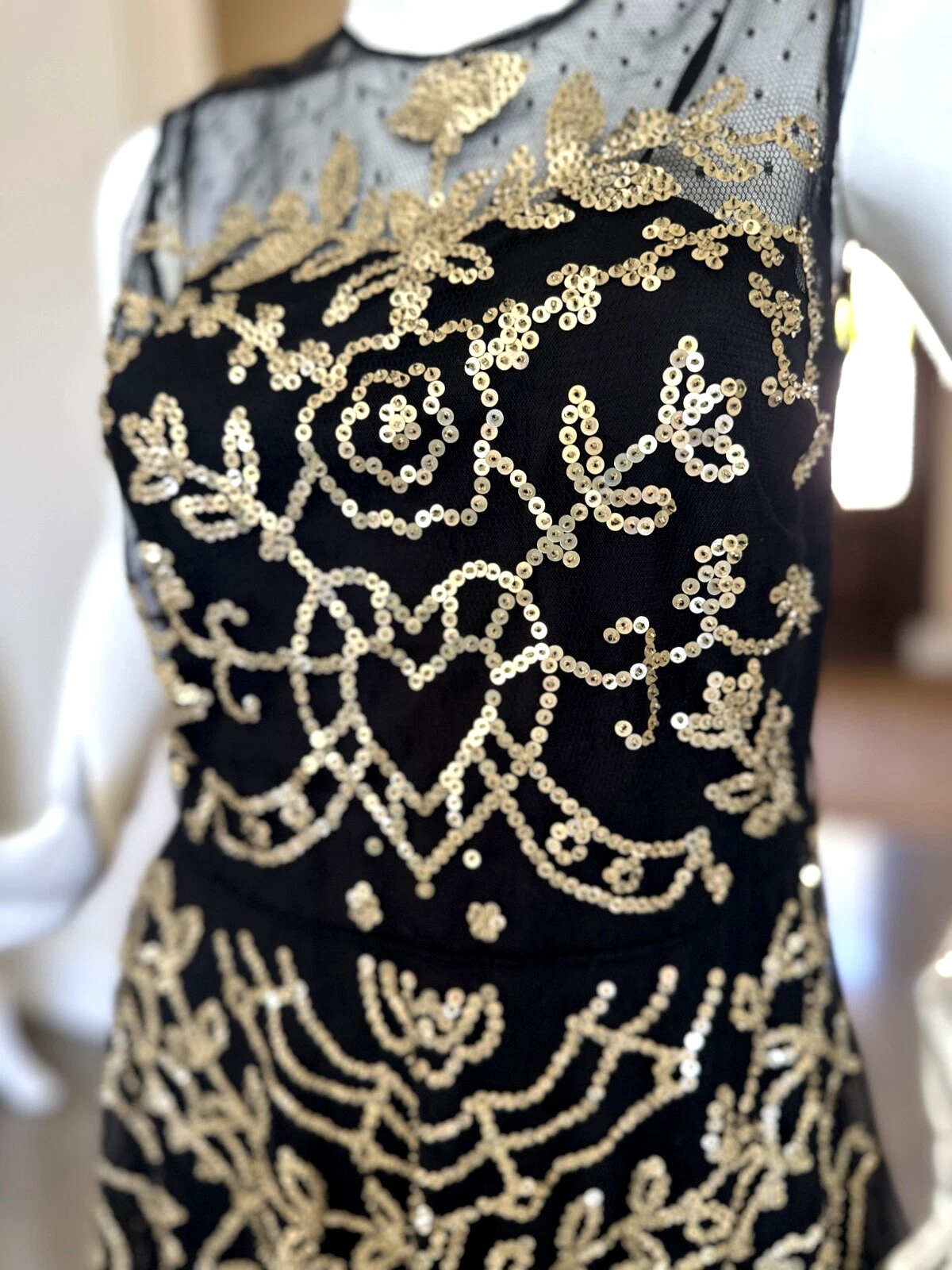 Abito piccolo nero RED VALENTINO con paillettes dorate nuovo con etichetta