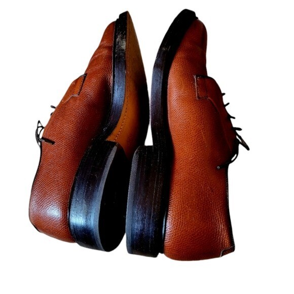 Allen Edmonds Leeds Lace Up Brown Pebble Grain Leather Derby Dress
