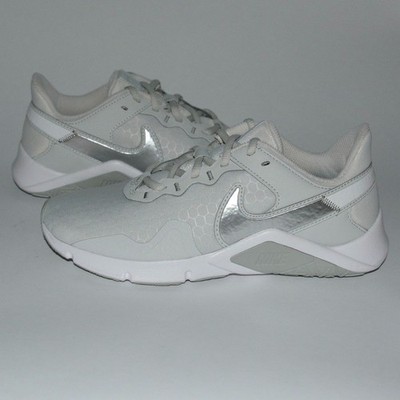 Nike Womens Legend Essential 2 Size 7 Grey White CQ9545-002 NEW No Box