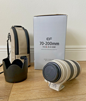 Canon EF 70-200mm f/2.8L IS II USM Lens w/ Box Case Hood Tripod Mount Ring