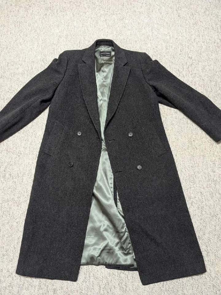 vintage USA made PIERRE CARDIN double breasted 42L thick wool FLANNEL overcoat - Image 3 of 4