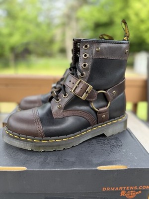 New RARE Dr. Martens Warner Bros MAD MAX 1460 Harness Women US7 Men US6
