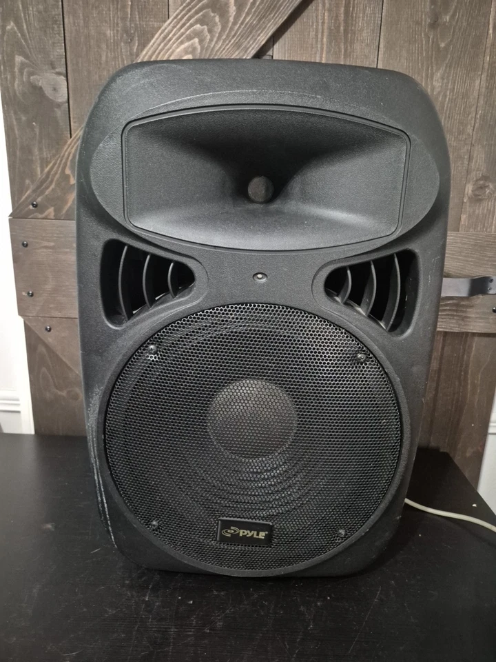 Pyle Pphp1299ai 1000 Watt Powered 2 Way Plastic Molded Speaker Cabinet... - Image 2 of 4