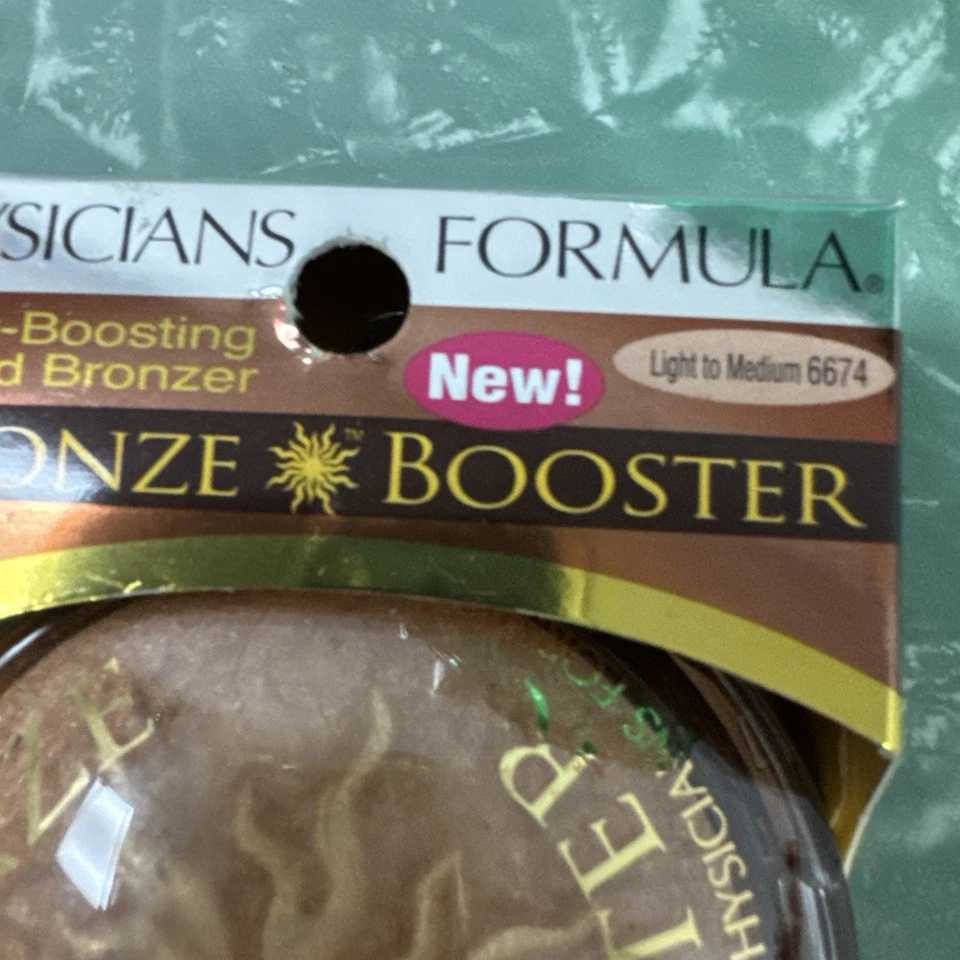 Bronze Booster, Glow-Boosting Baked Bronzer, 6674 Light to Medium, 0.24 oz (7 g) - Image 2 of 4