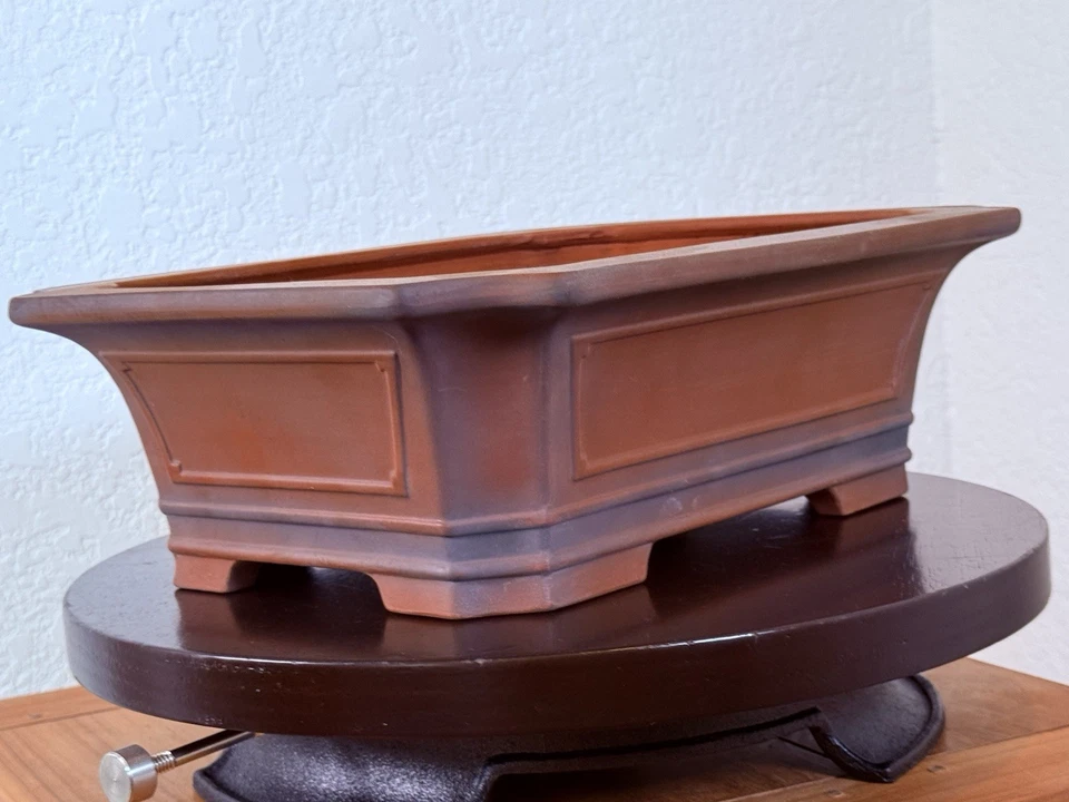 Bigei, Hirata Atsumi Unglazed hand made Rectangular Pot with cut corners,windows - Image 3 of 4