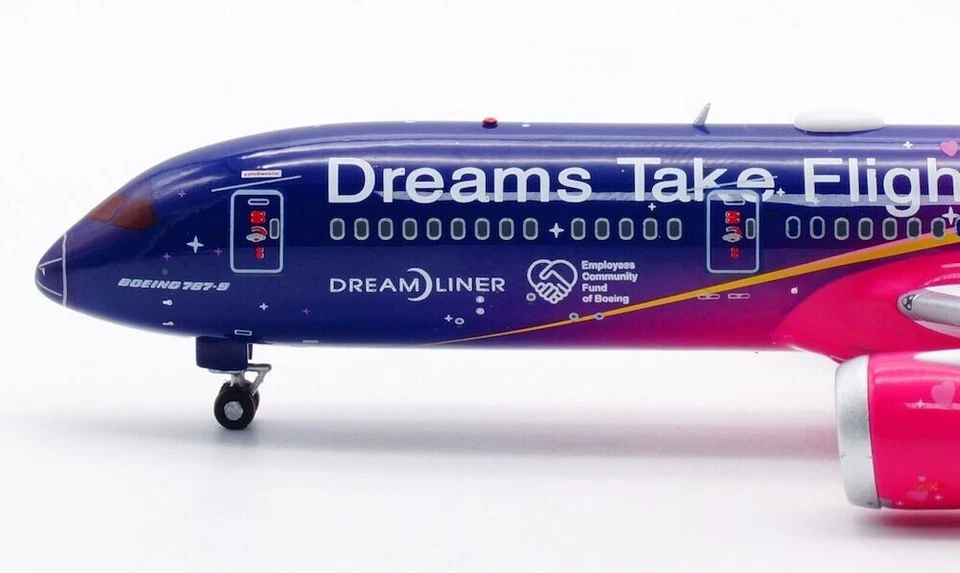 波音(Dreams Take Flight Livery)/波音787-9 / N1015B / WB4028 / 1: 400 — 第 4/4 张图片