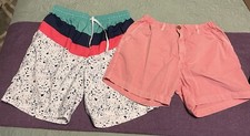 Chubbies Mens Classic Swim Trunk and casual short Lot size Large