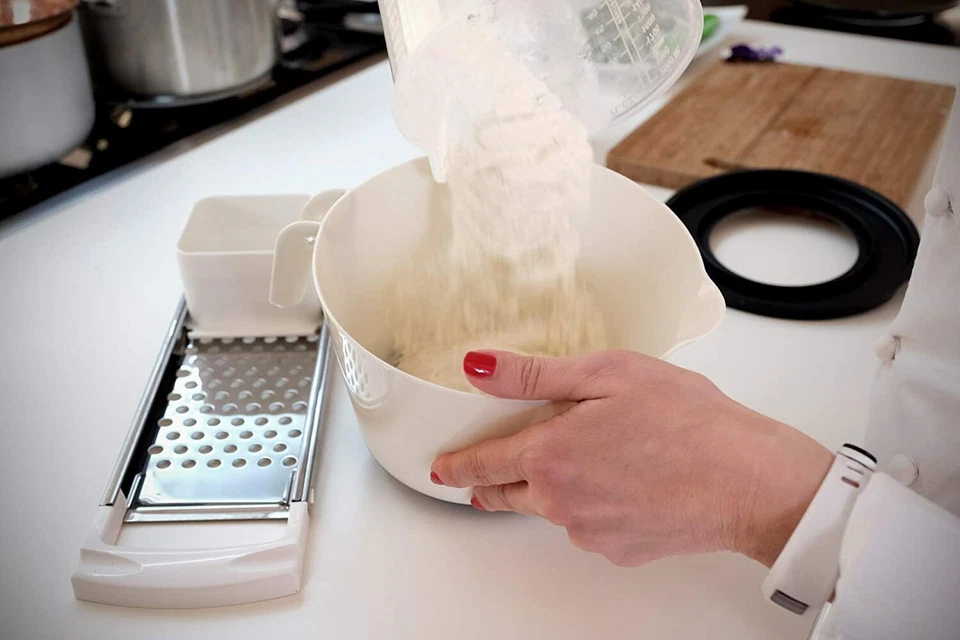 Fackelmann 49254, Arcadalina, Grattugia per spätzle in acciaio inox qualità TOP - Immagine 4 di 4