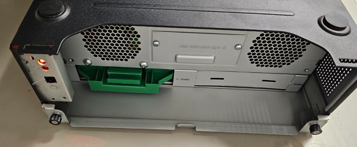 NCR XR8 7607-1100-8801 POS Retail Terminal Intel Celeron NCR XR8 7607-1100-8801 POS Retail Terminal Intel Celeron